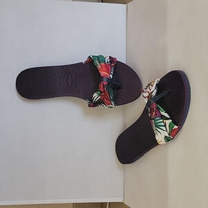 NEW - HAVAIANAS YOU SAINT TROPEZ SANDALS FLIP‎ FLOPS (sz W 9-10)